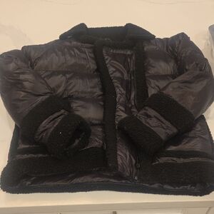 Women's Black Puffer Jacket with Faux Fur Trim